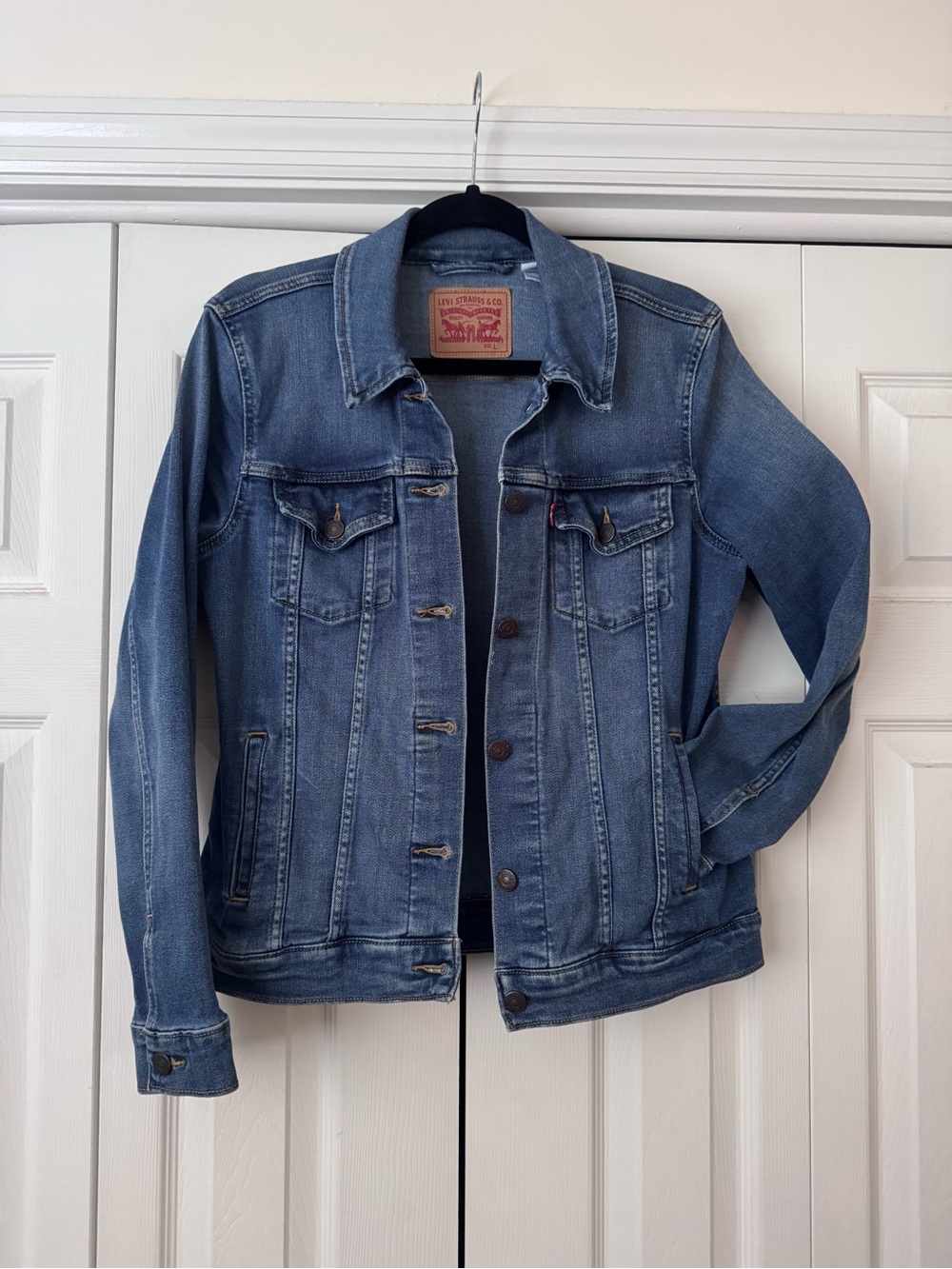Levi's Medium Blue Denim Trucker Jacket